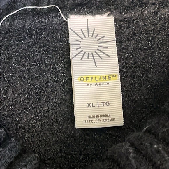 OFFLINE Aerie Chillside Turtleneck Sweater
 textured thumbhole knit cuffs - Picture 13 of 17